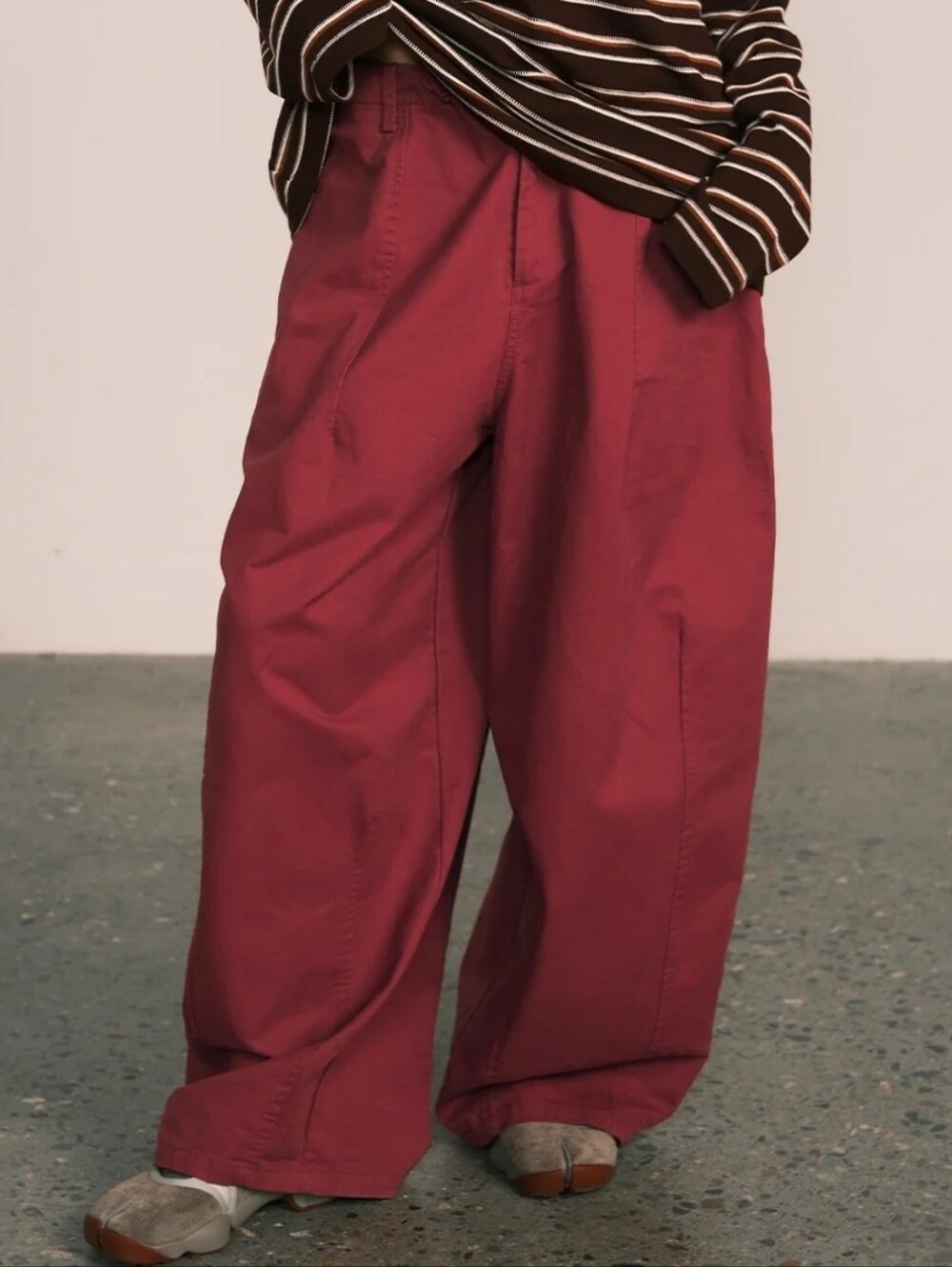 An Action A Day 100% Cotton High Waist Balloon Pants Size S Maroon